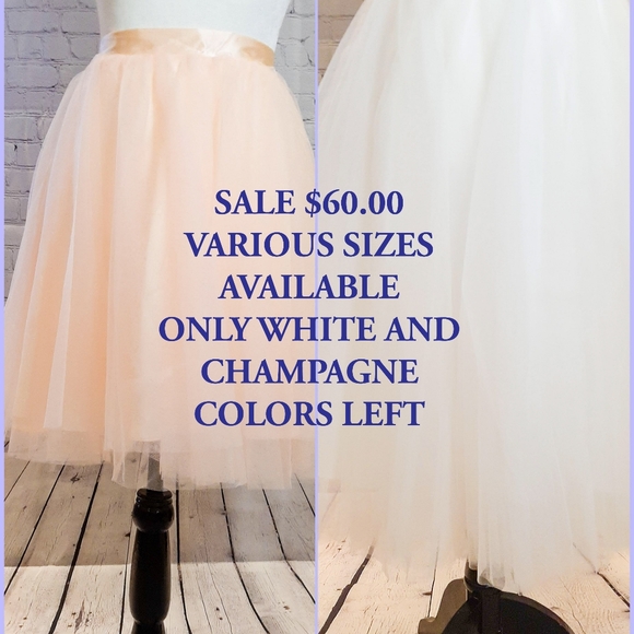 Dresses - Picture 5 of 12